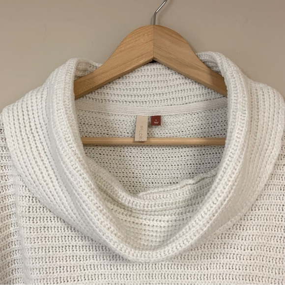 PILCRO ANTHRO Sweater Women’s Large Cowl Neck Oversized Chunky Cozy Ribbed Knit - Picture 5 of 10